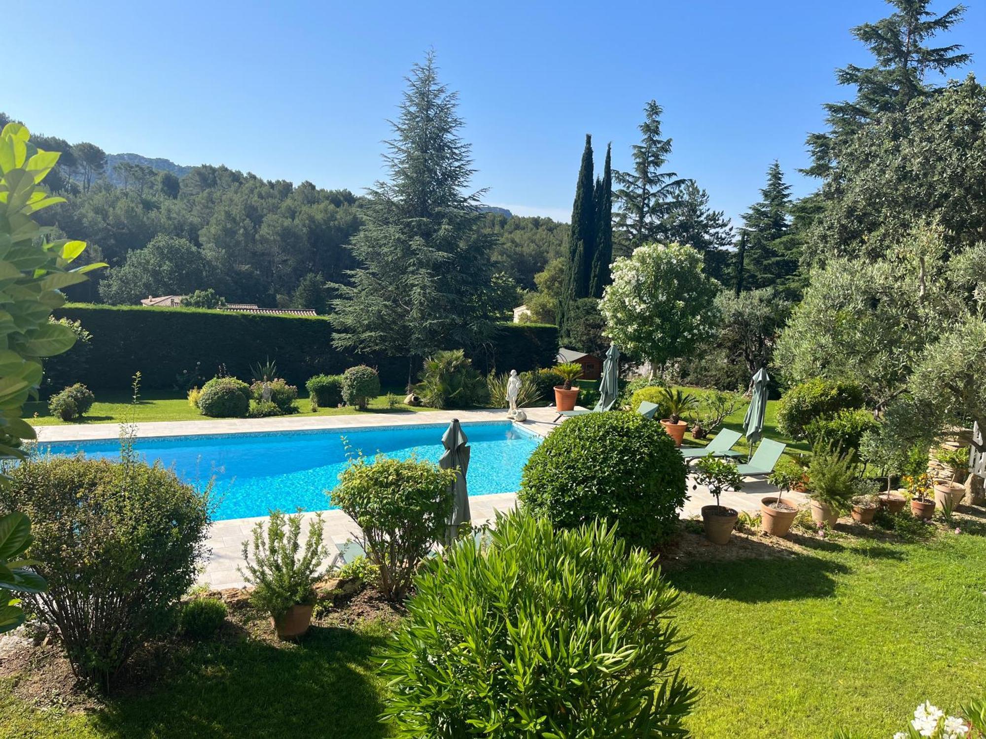Le Clos Serein Le Beausset Exterior photo